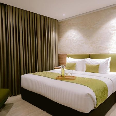 Goldberry Suites And Hotel Cebu Екстер'єр фото