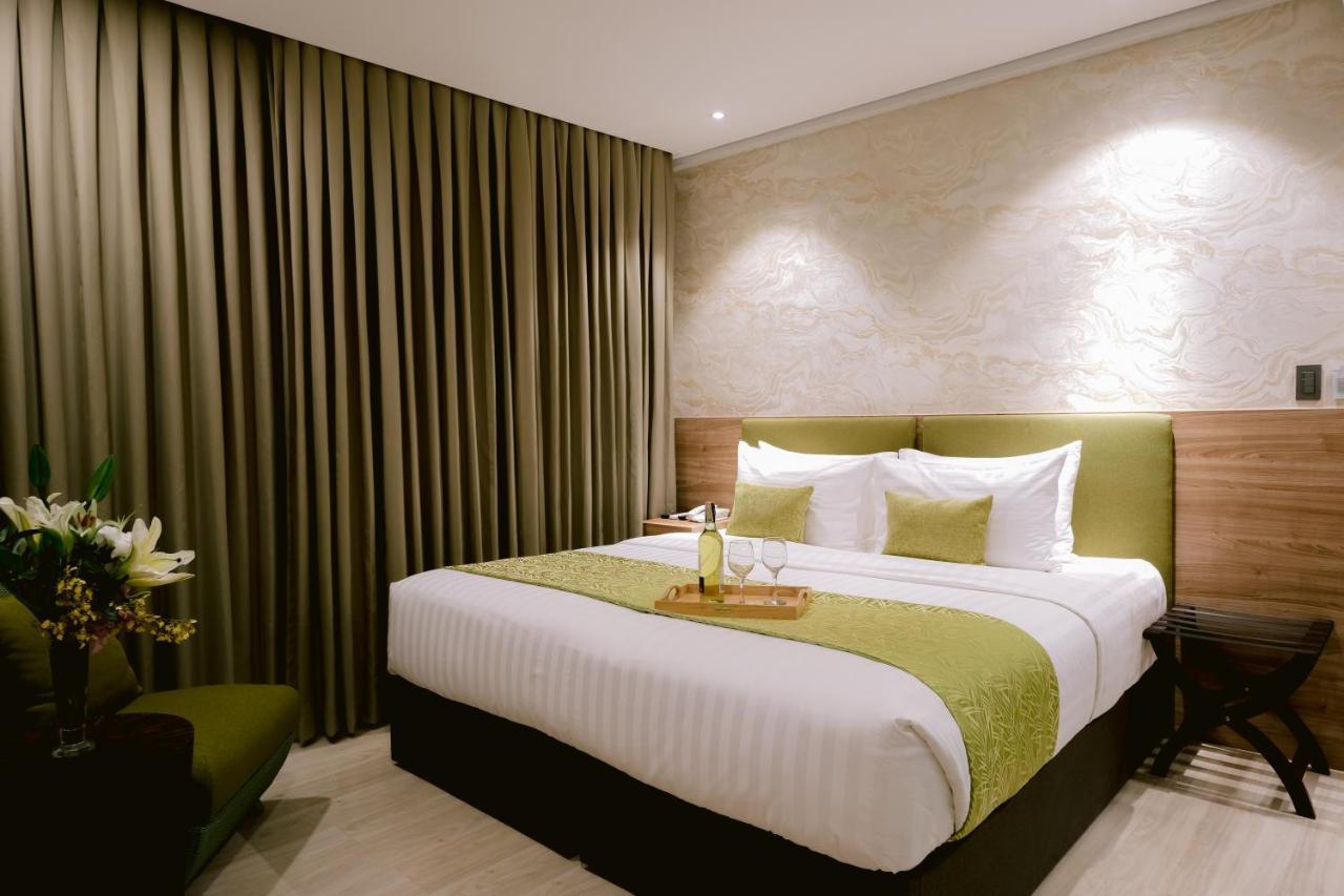 Goldberry Suites And Hotel Cebu Екстер'єр фото