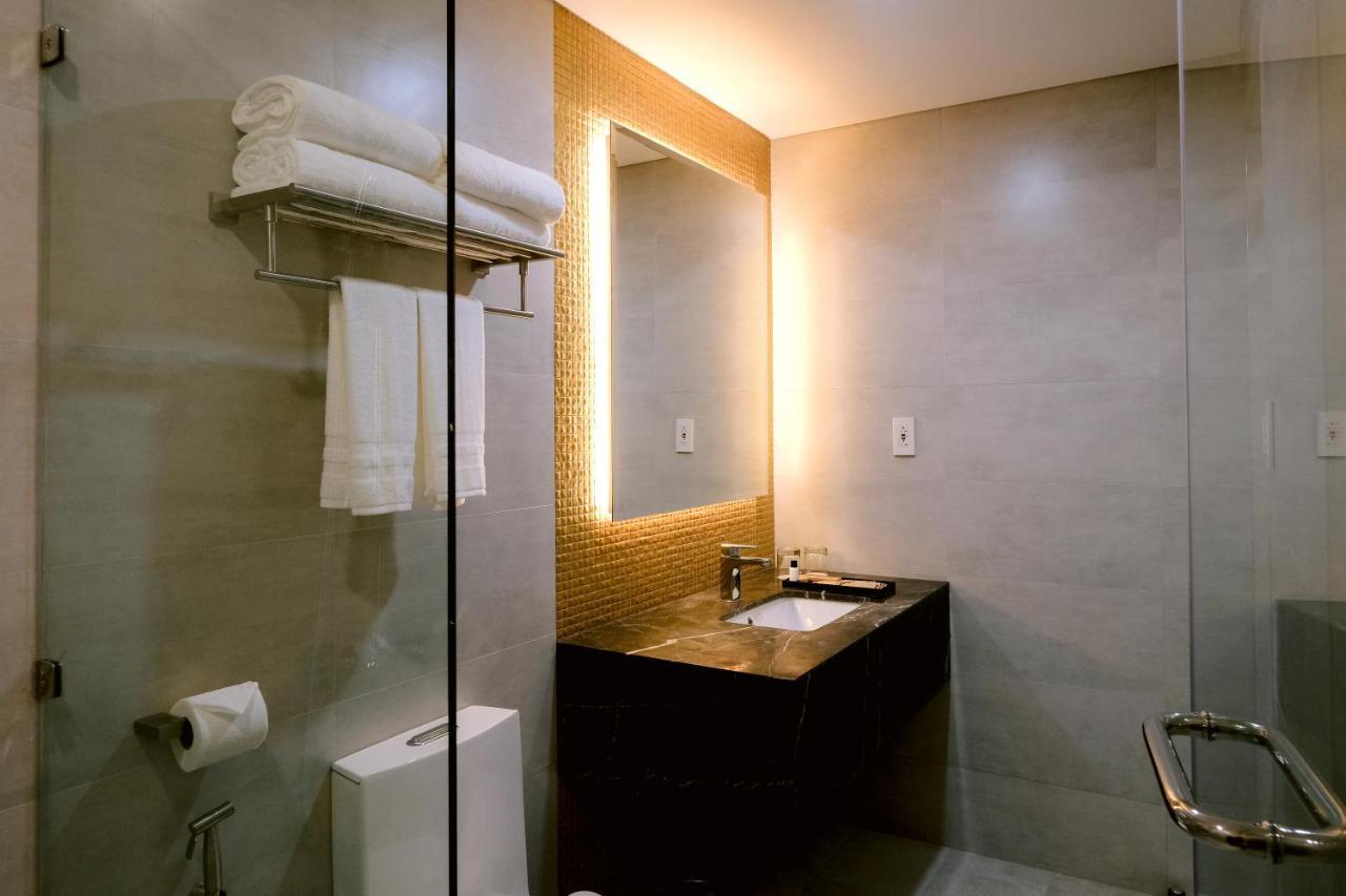 Goldberry Suites And Hotel Cebu Екстер'єр фото